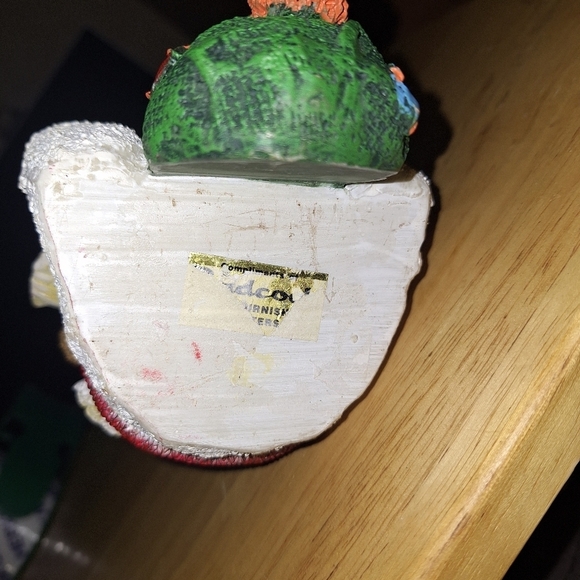 A Badcock Snowman stocking holder. 3"x4" base and 4.5" tall. Pre-loved - Picture 3 of 7